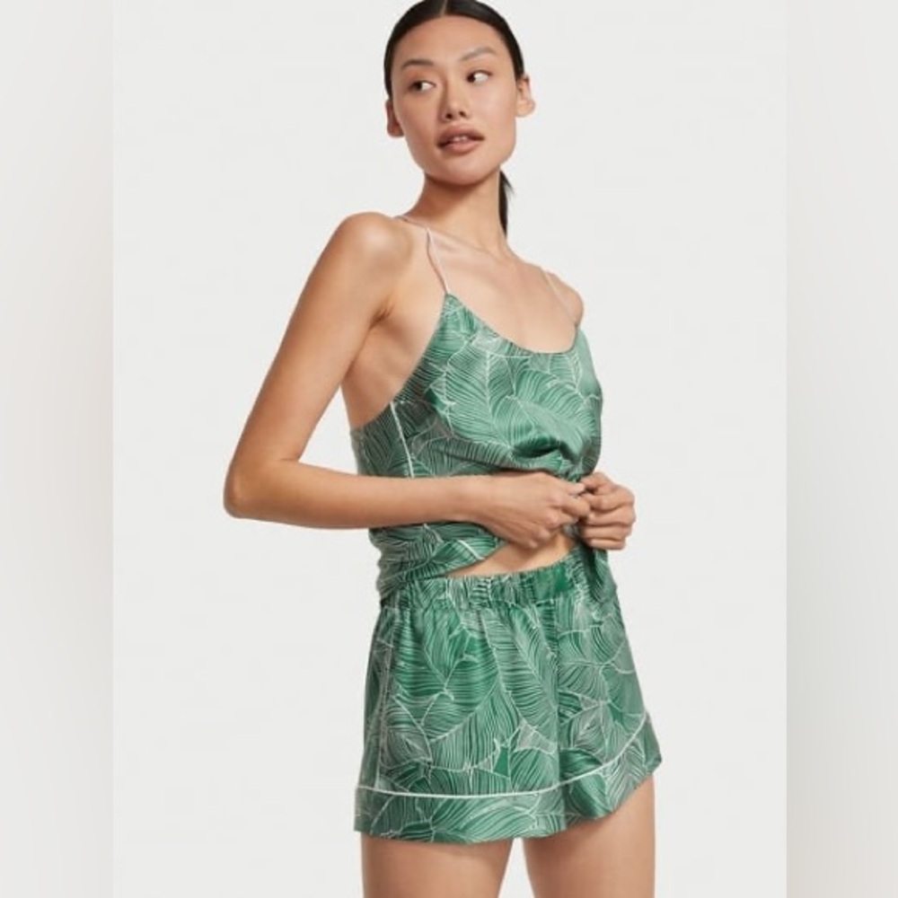 NWOT Victoria's Secret Satin Cami Pajama Set - Green Palm Leaves - M/XS